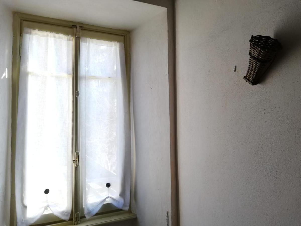 Residenza Santa Valeria Hotel Caglio Buitenkant foto
