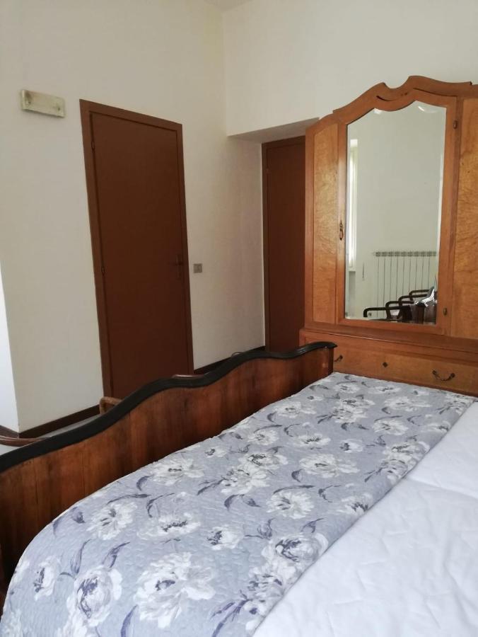Residenza Santa Valeria Hotel Caglio Buitenkant foto