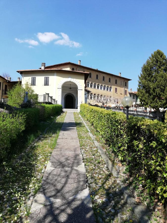 Residenza Santa Valeria Hotel Caglio Buitenkant foto