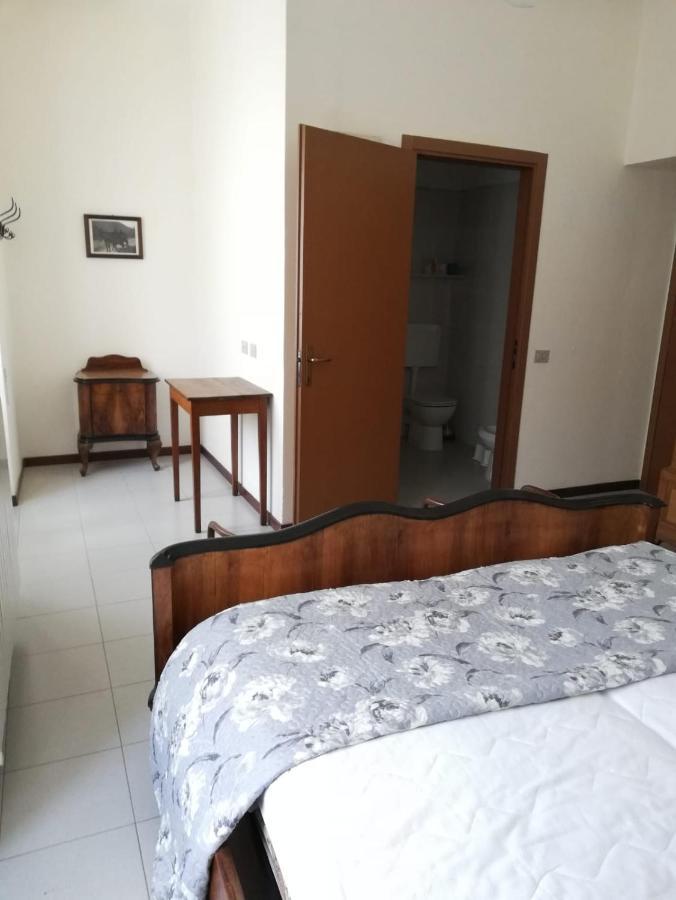 Residenza Santa Valeria Hotel Caglio Buitenkant foto