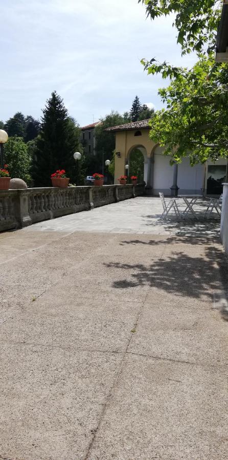 Residenza Santa Valeria Hotel Caglio Buitenkant foto